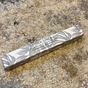 Luna Liner - Water resistant Liquid Liner